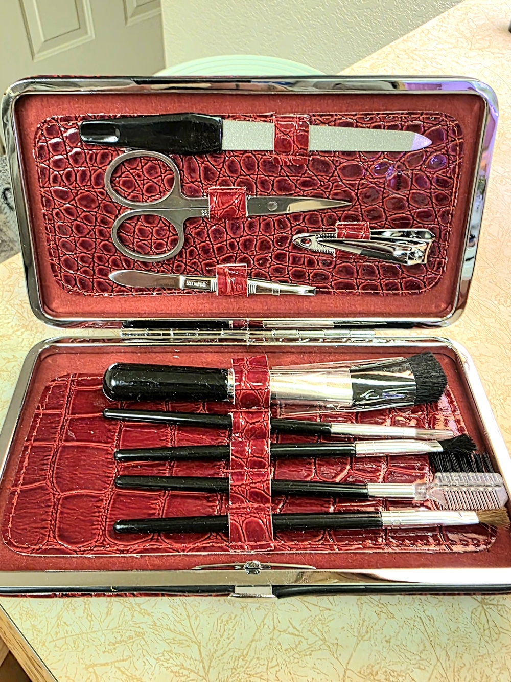 Red Croc-Texture Nail & Makeup Brush Set